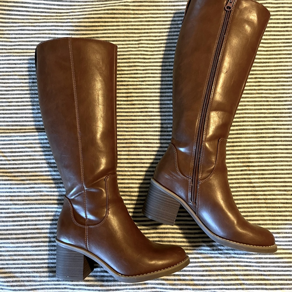 Women’s Heeled Riding Booots